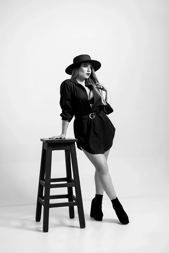 Photoshop Basic Advanced Filter Black & White High Contrast After 01