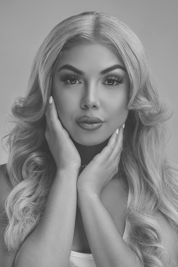 Photoshop Basic Advanced Filter Black & White Low Contrast After 02