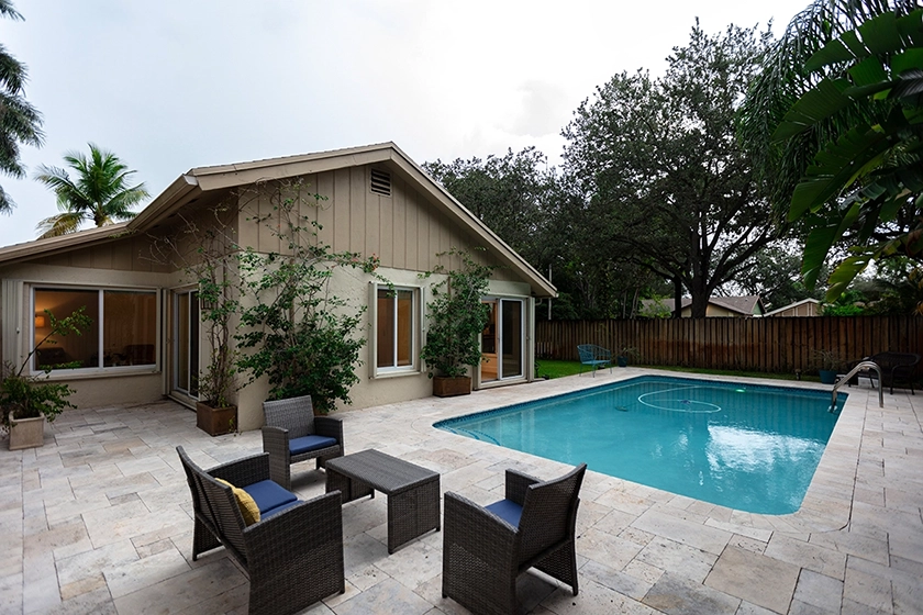 Photoshop distraction removal 15