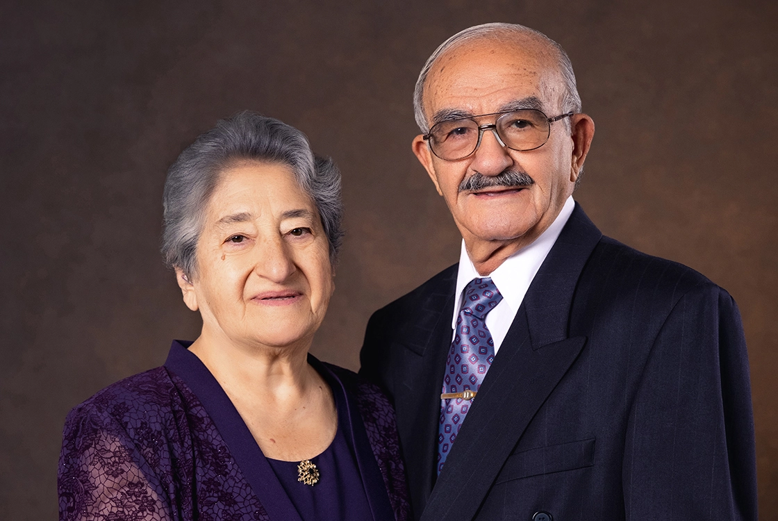 Photoshop photographer equipment assistant removal 20