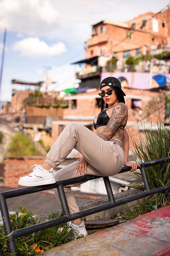 Photoshop Basic Advanced Filter Moody Before 01